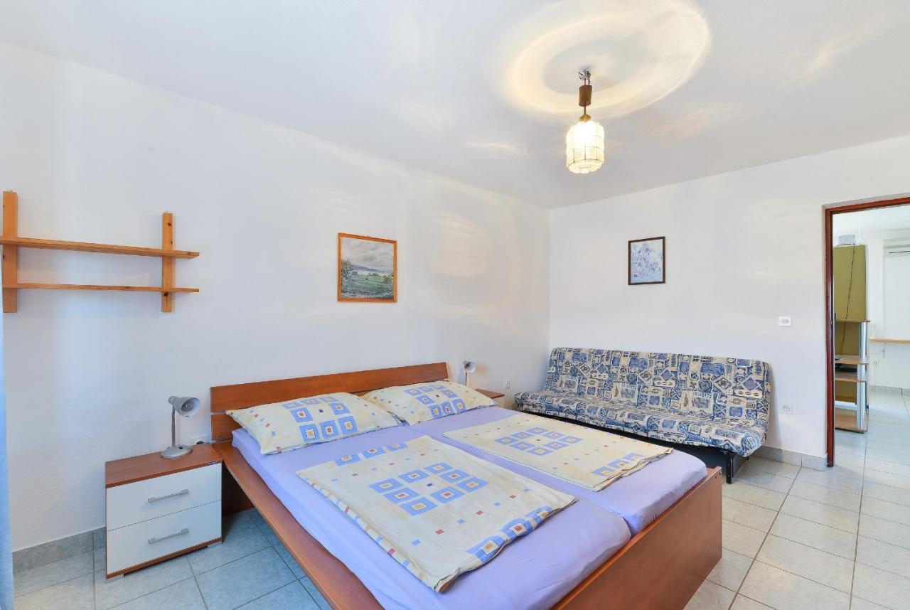 Apartments Gogoljak Vir Zewnętrze zdjęcie