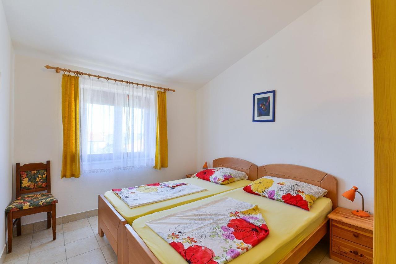 Apartments Gogoljak Vir Zewnętrze zdjęcie