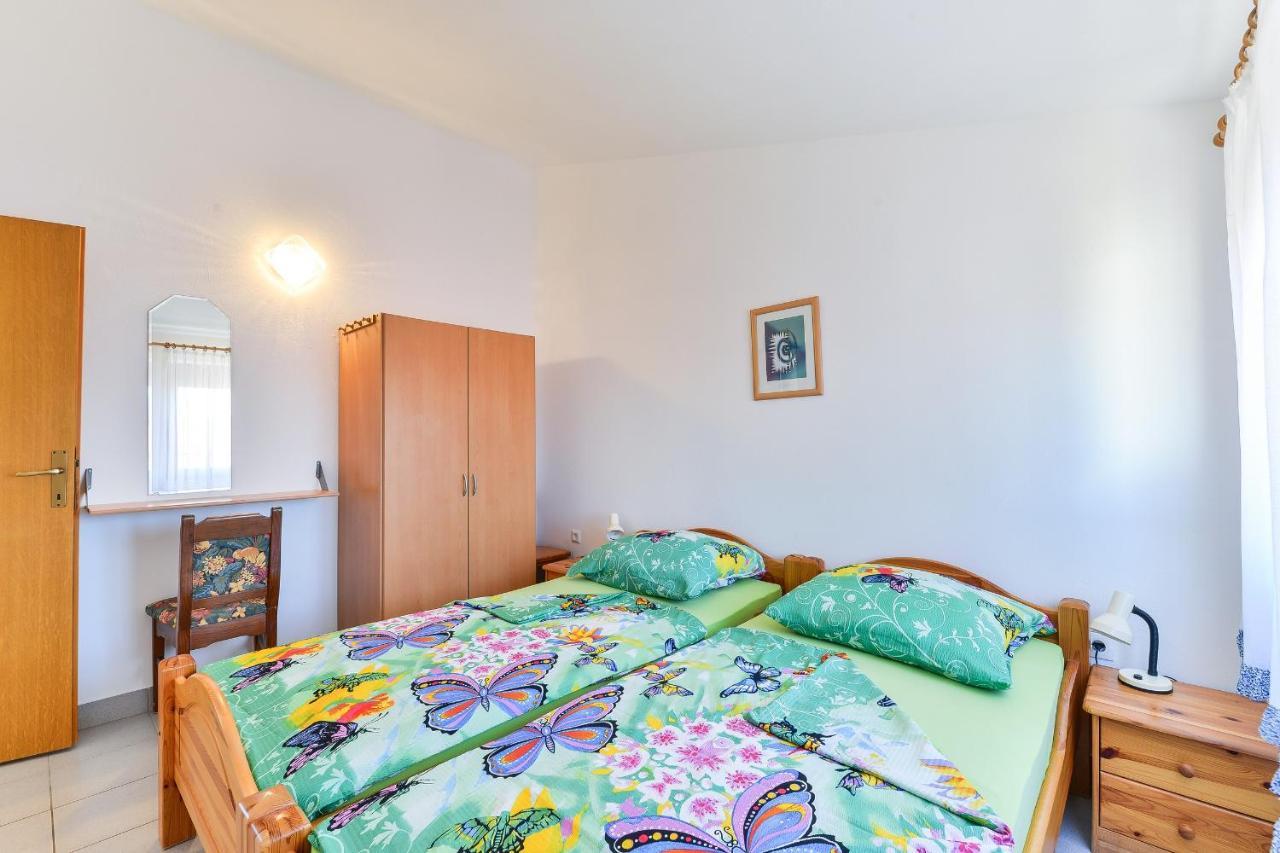 Apartments Gogoljak Vir Zewnętrze zdjęcie