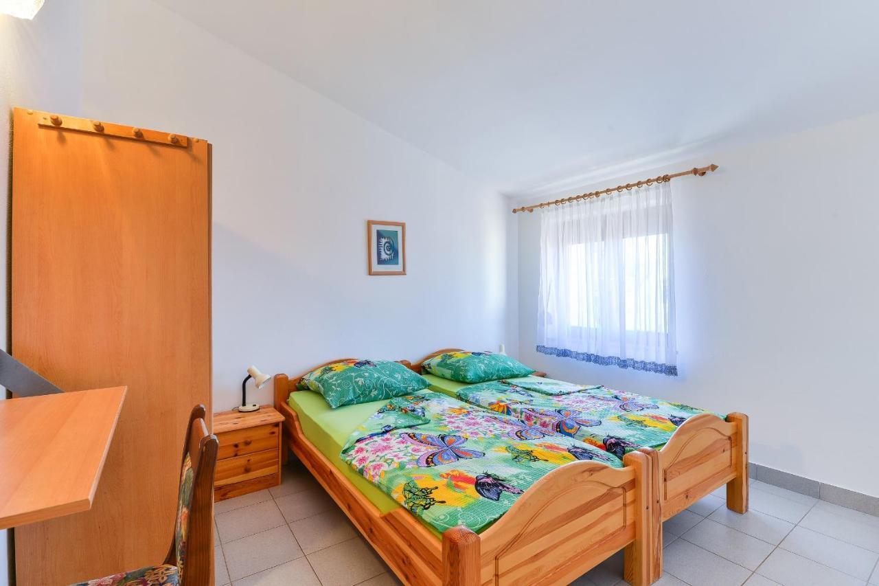 Apartments Gogoljak Vir Zewnętrze zdjęcie