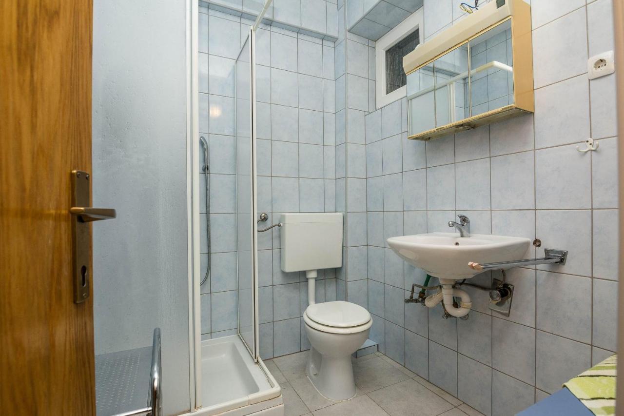 Apartments Gogoljak Vir Zewnętrze zdjęcie
