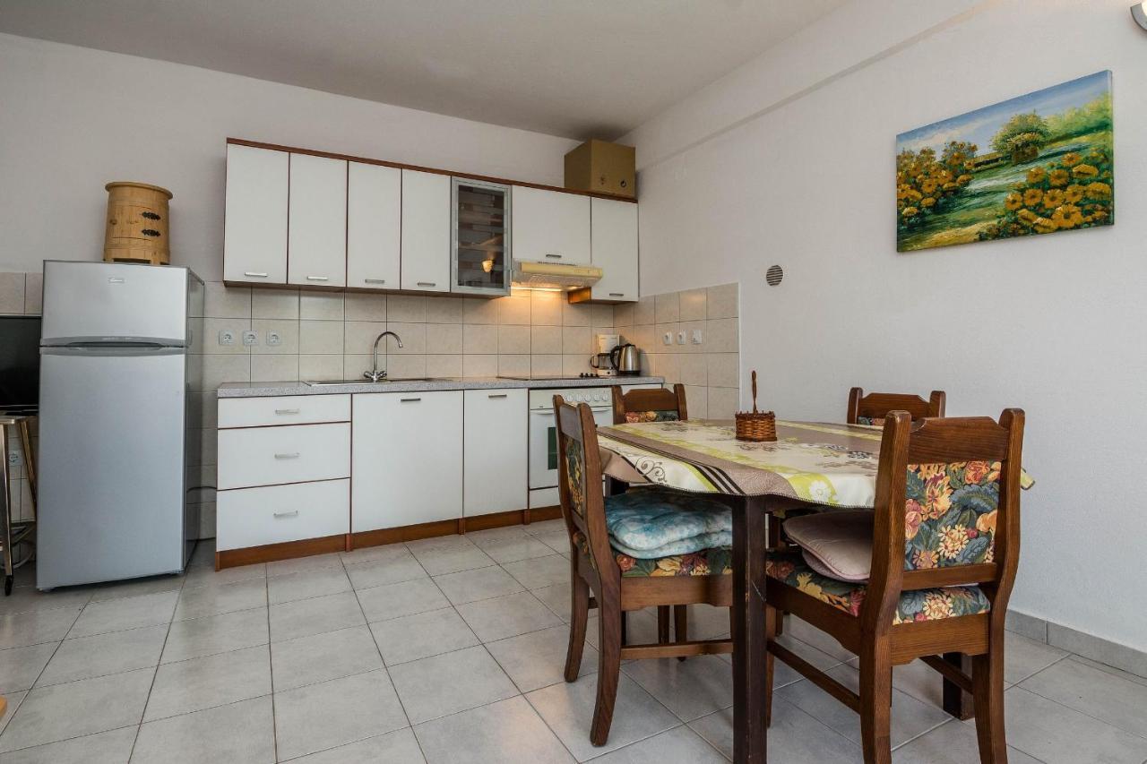 Apartments Gogoljak Vir Zewnętrze zdjęcie